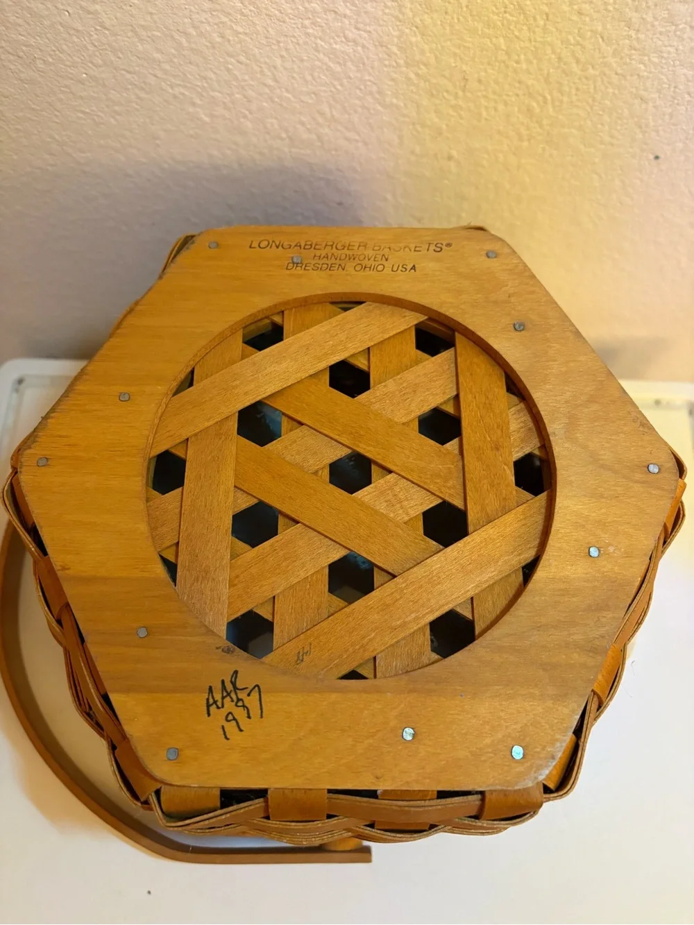 Longaberger Christmas Collection 1997 Snowflake Basket, Protector & Tie-on